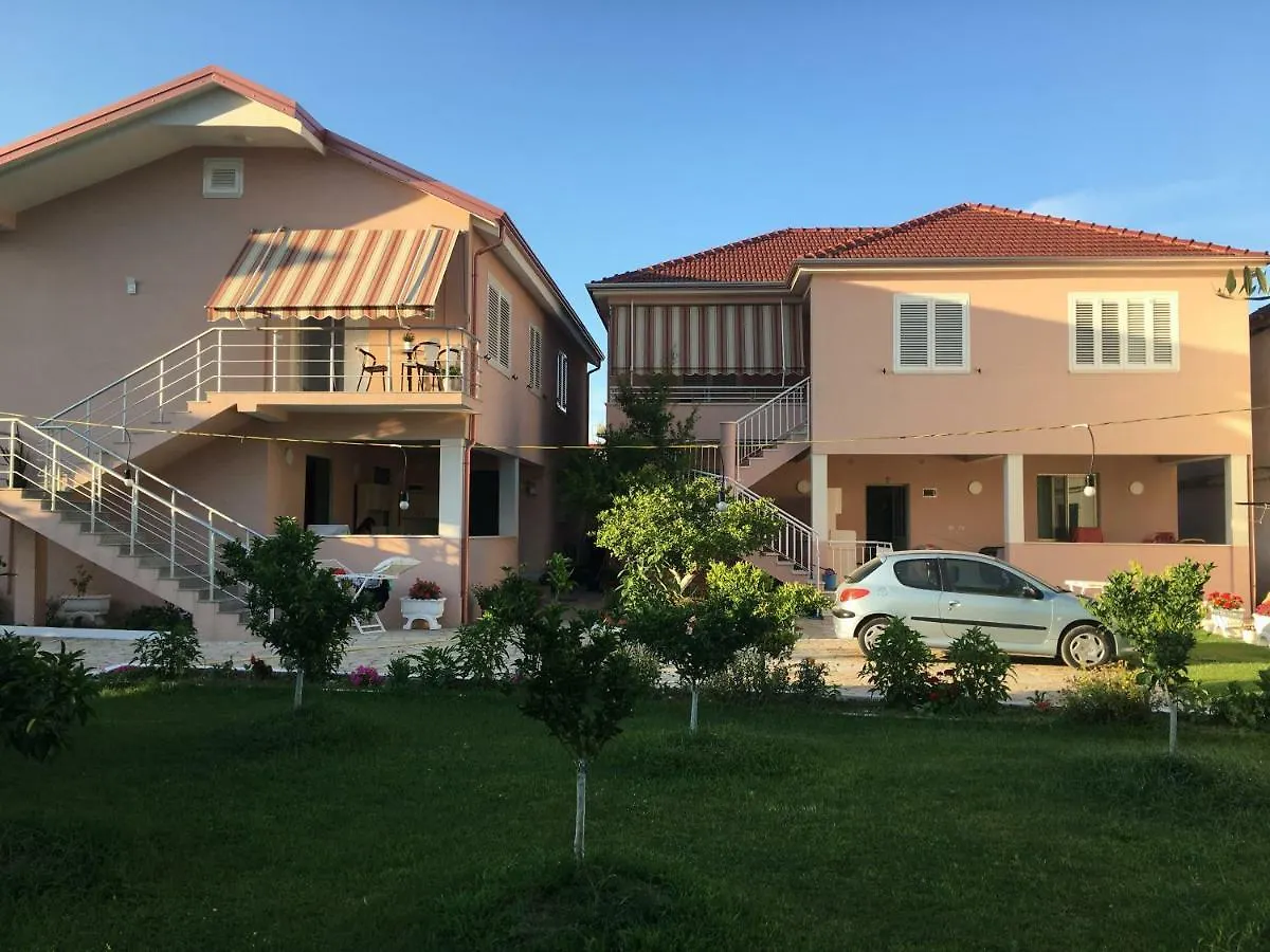 Vila Islami location