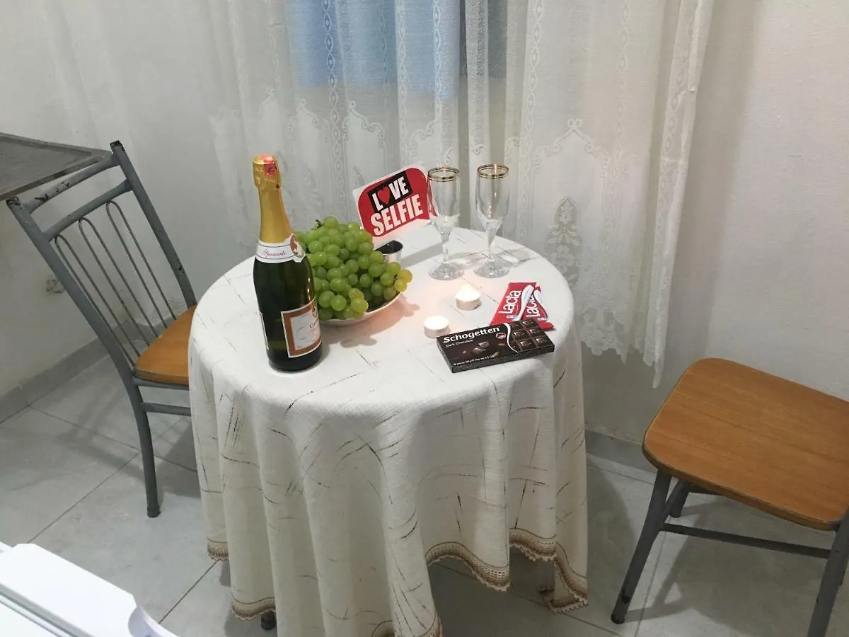 Guest house Vila Islami Durres